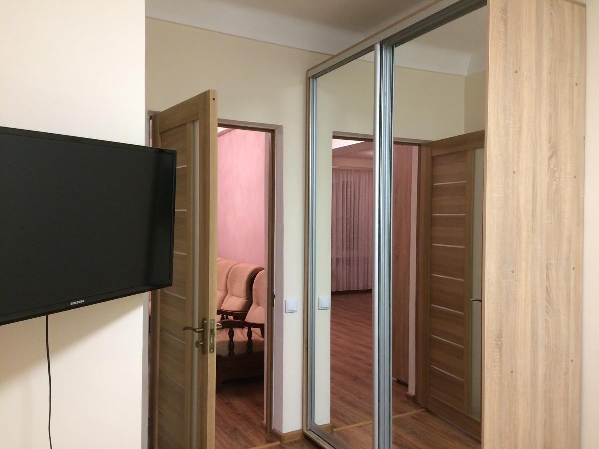 Apartments Печерск كييف المظهر الخارجي الصورة